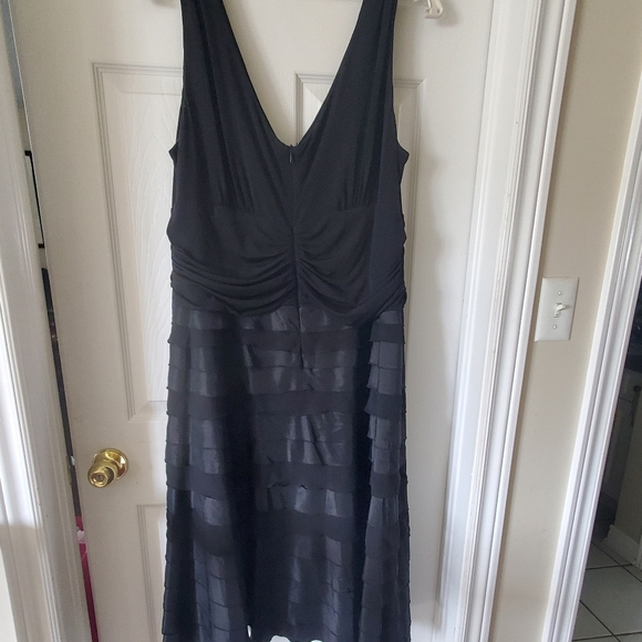 Party Dress  Plus Size - Picture 3 of 6